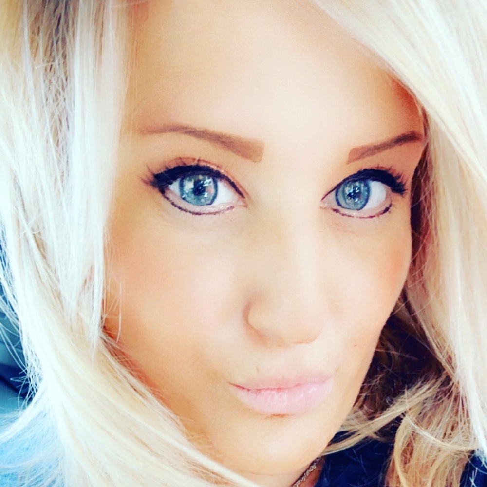 Meet your Posher, Stephanie